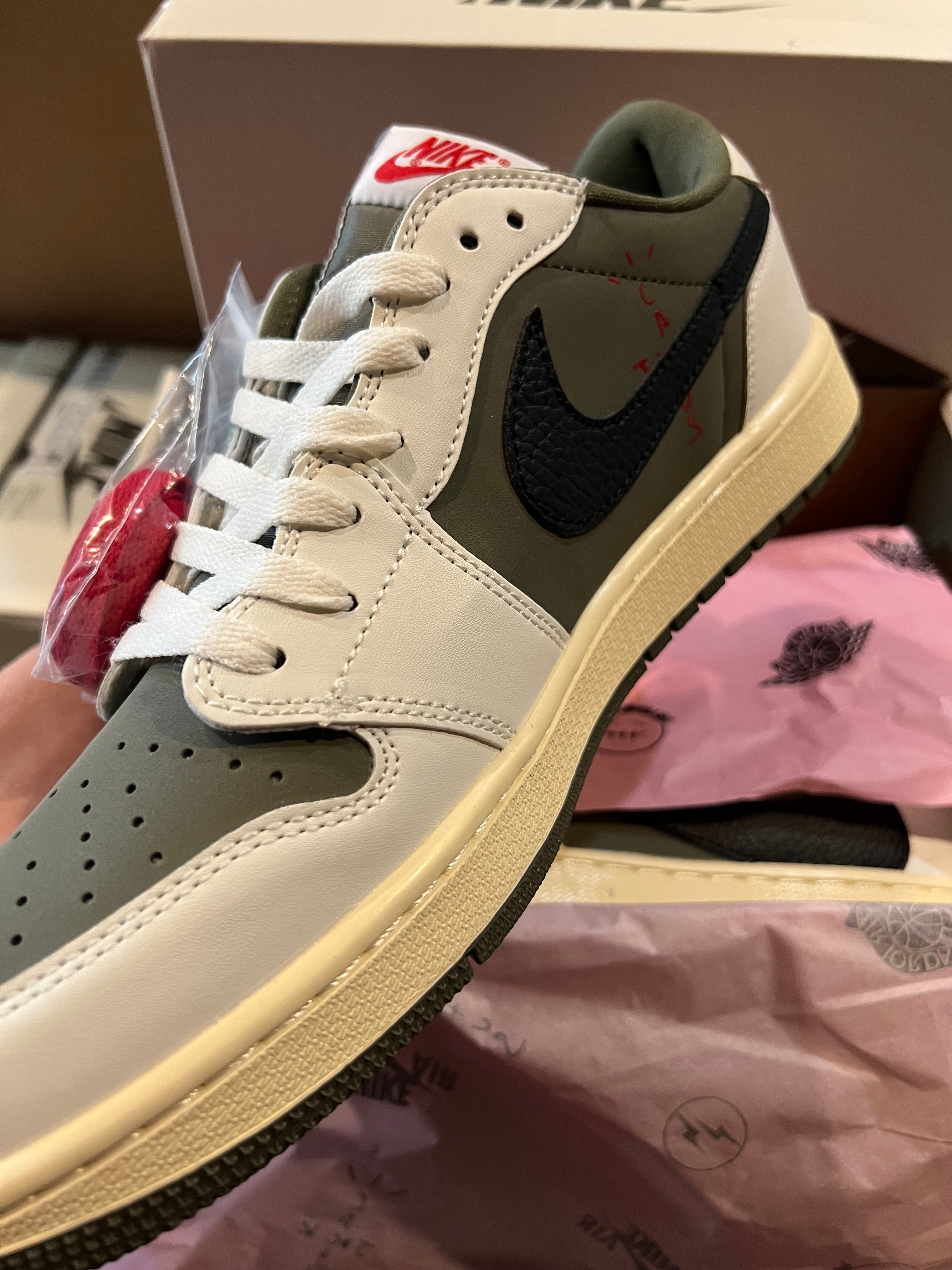 Jordan 1s Travis scott olive greens